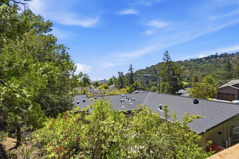 1008 Porto Marino Drive San Carlos, CA 94070