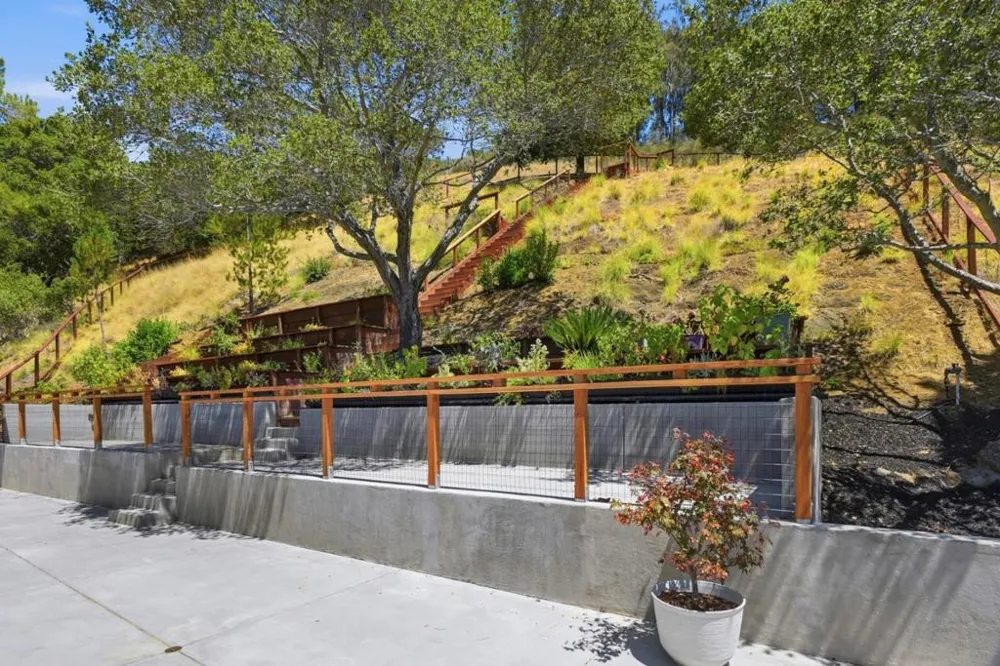 1008 Porto Marino Drive San Carlos, CA 94070