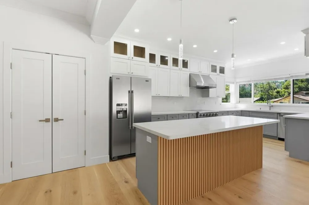 1008 Porto Marino Drive San Carlos, CA 94070