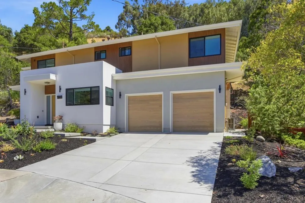 1008 Porto Marino Drive San Carlos, CA 94070