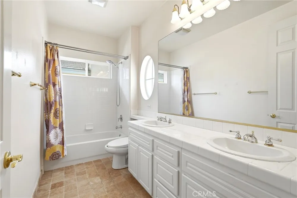 11342 Rose Cerritos, CA 90703
