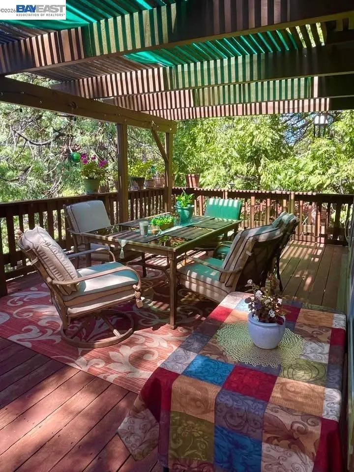 24217 Appaloosa Way Sonora, CA 95370