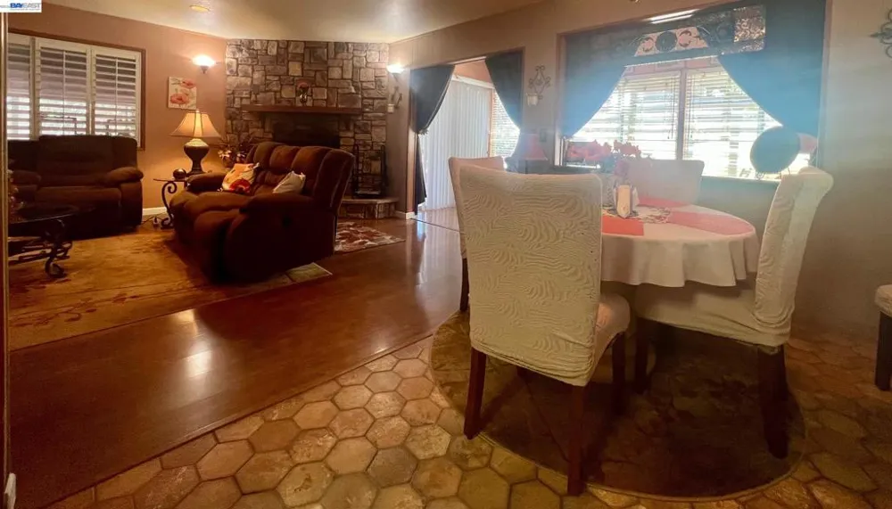 24217 Appaloosa Way Sonora, CA 95370
