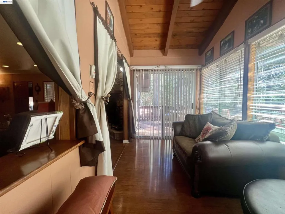 24217 Appaloosa Way Sonora, CA 95370