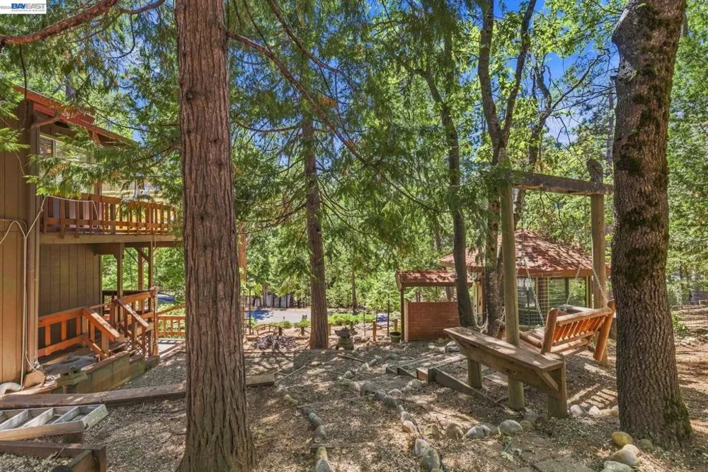 24217 Appaloosa Way Sonora, CA 95370