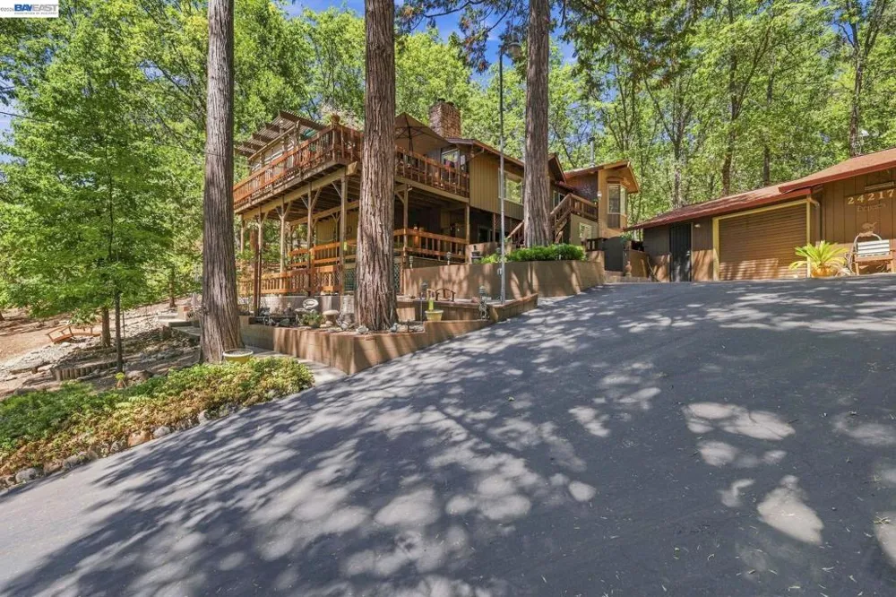 24217 Appaloosa Way Sonora, CA 95370
