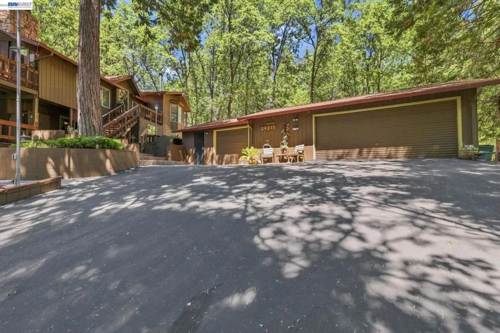 24217 Appaloosa Way Sonora, CA 95370