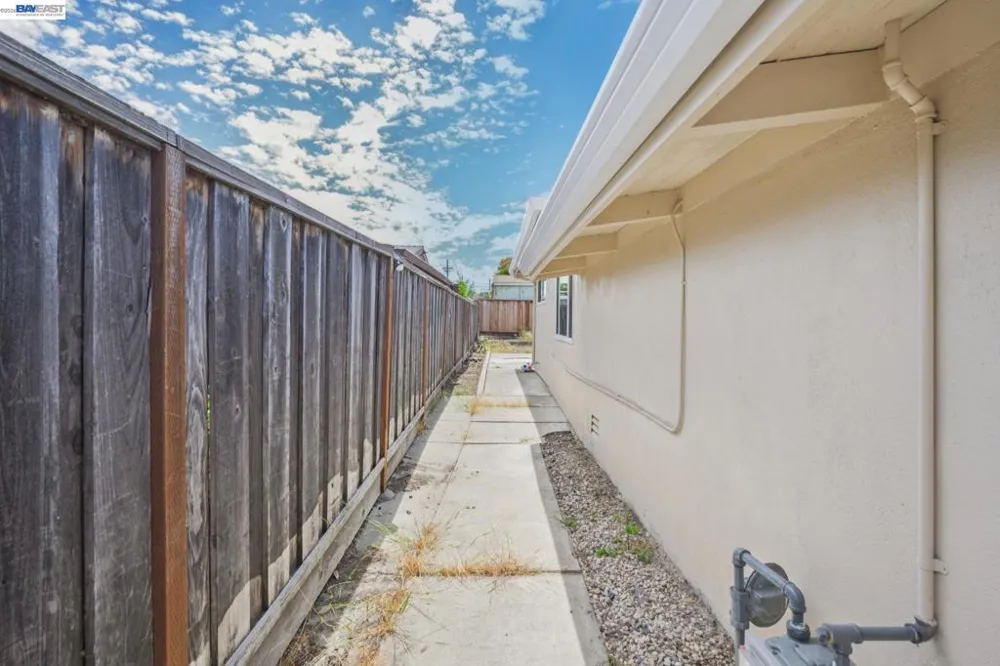 776 Poinciana St Hayward, CA 94545