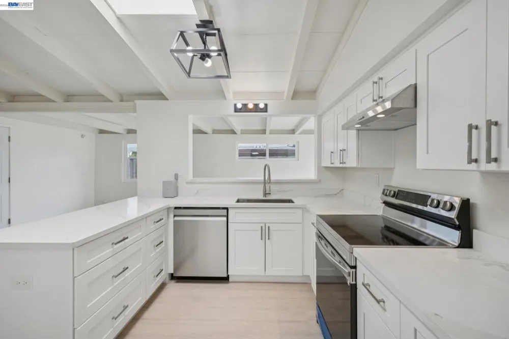 776 Poinciana St Hayward, CA 94545