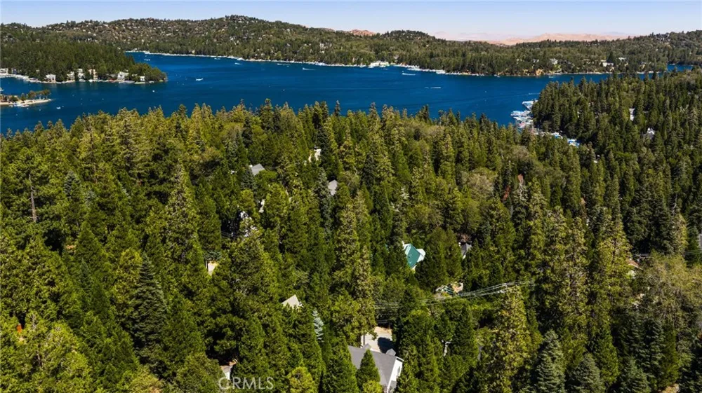 28577 Shenandoah Lake Arrowhead, CA 92352