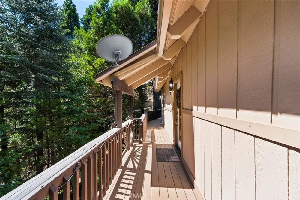 28577 Shenandoah Lake Arrowhead, CA 92352