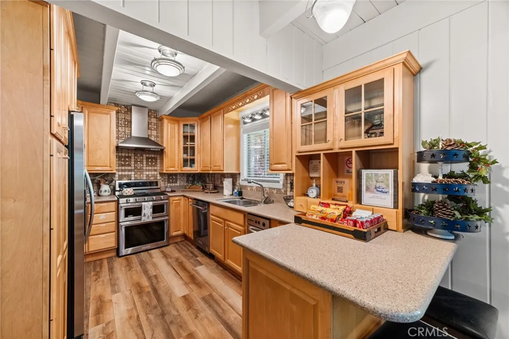 28577 Shenandoah Lake Arrowhead, CA 92352