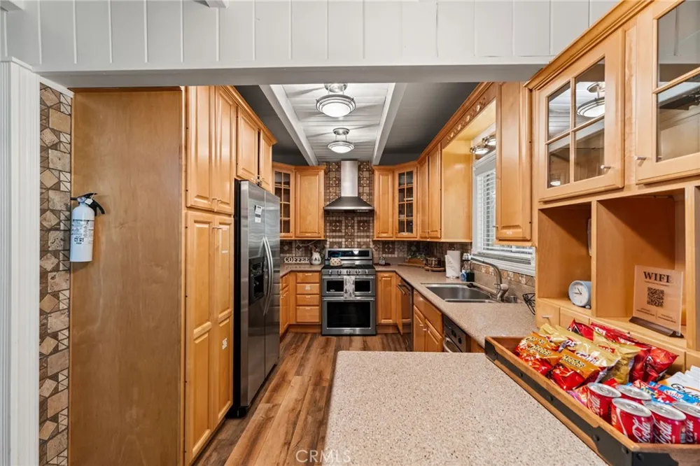 28577 Shenandoah Lake Arrowhead, CA 92352