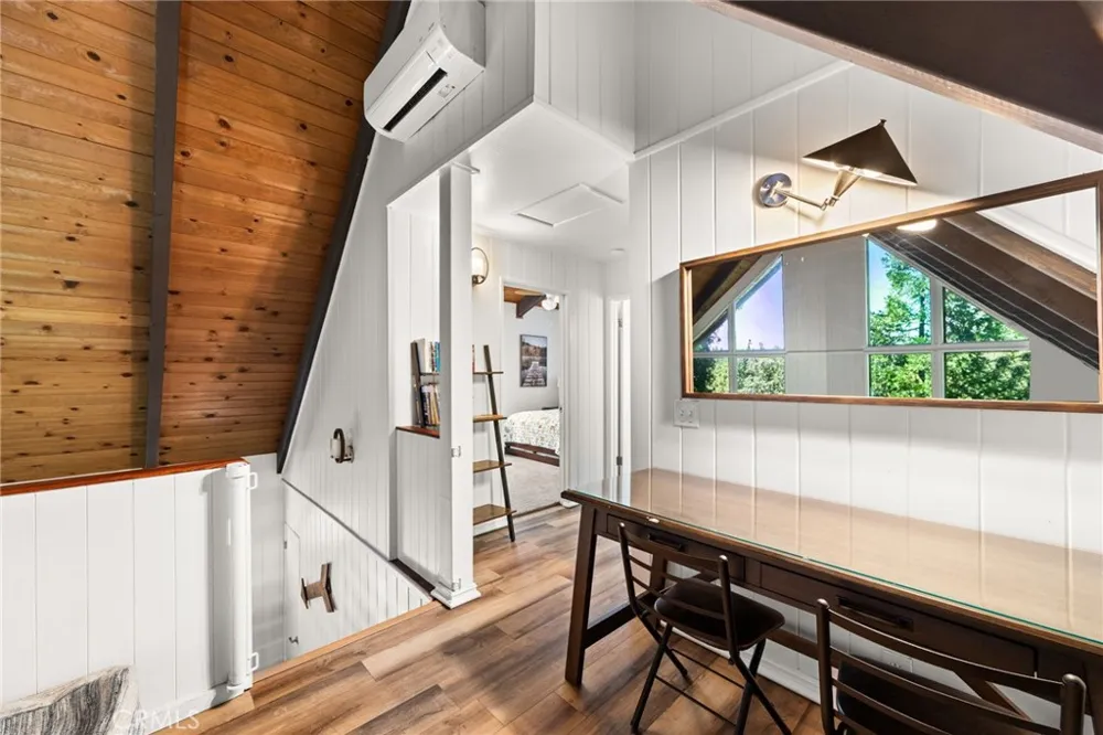 28577 Shenandoah Lake Arrowhead, CA 92352