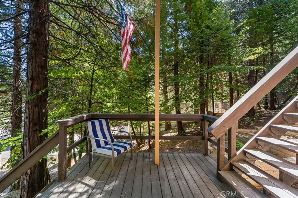 28577 Shenandoah Lake Arrowhead, CA 92352
