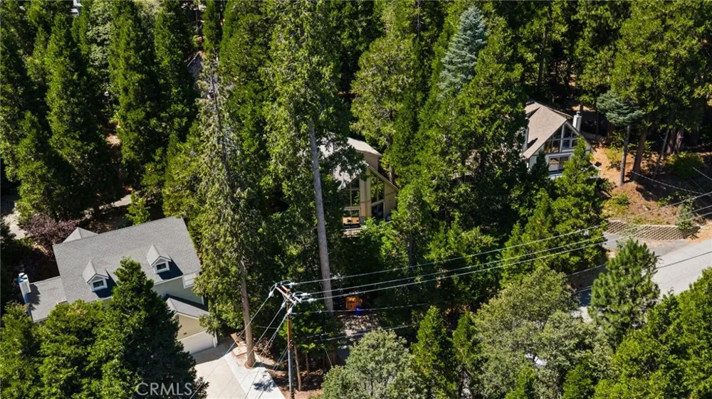28577 Shenandoah Lake Arrowhead, CA 92352