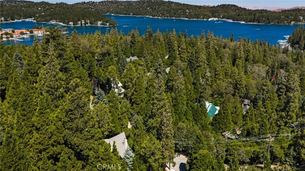 28577 Shenandoah Lake Arrowhead, CA 92352