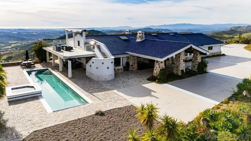 13155 McNally Road Valley Center, CA 92082
