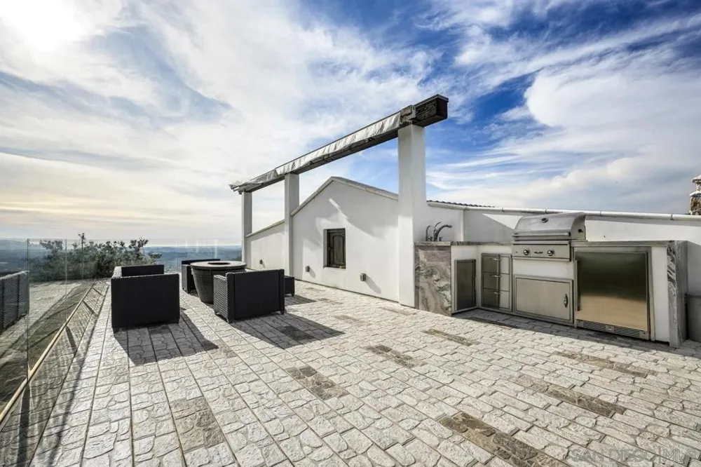 13155 McNally Road Valley Center, CA 92082