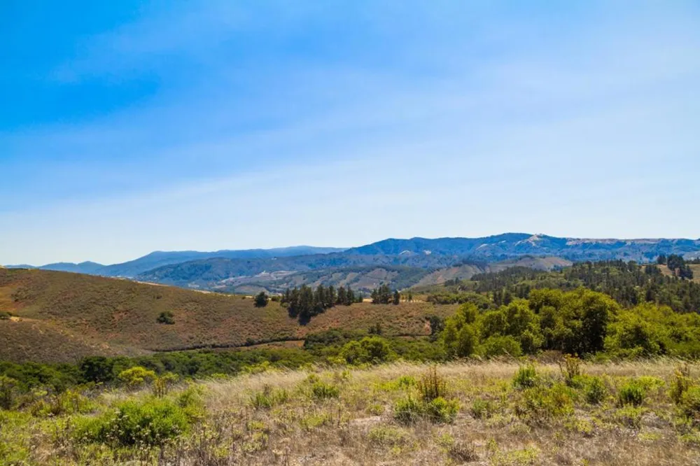 25600 Via Malpaso Carmel, CA 93923
