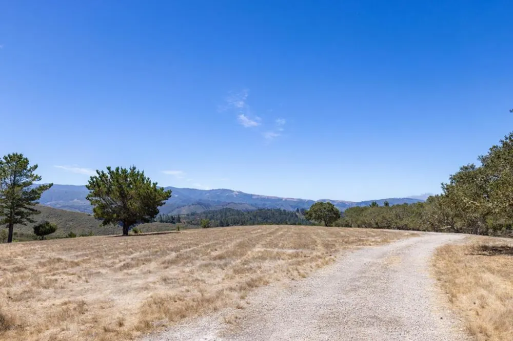 25600 Via Malpaso Carmel, CA 93923