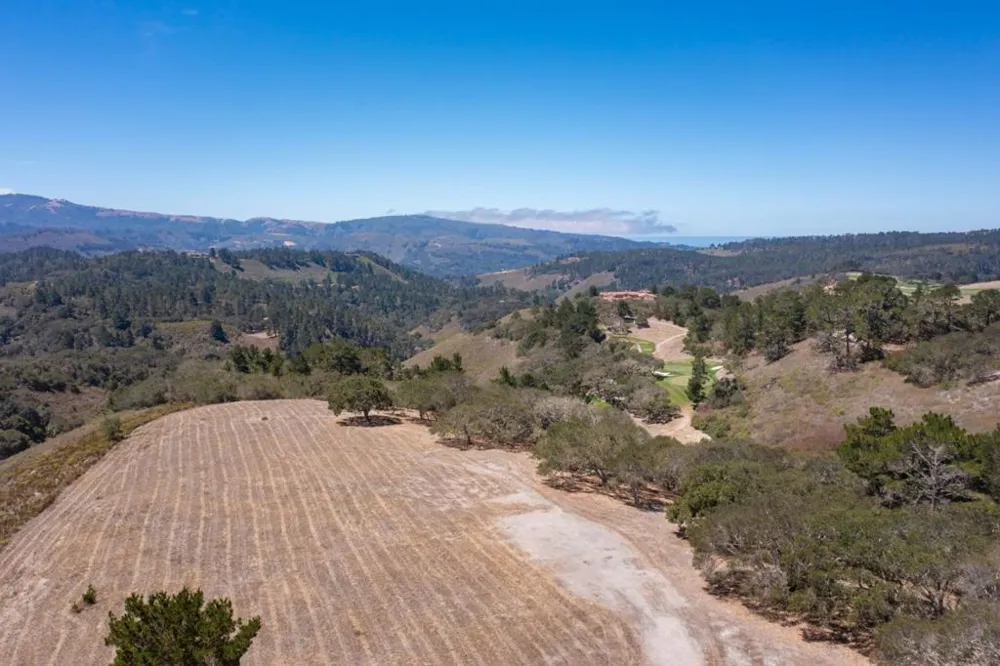25600 Via Malpaso Carmel, CA 93923