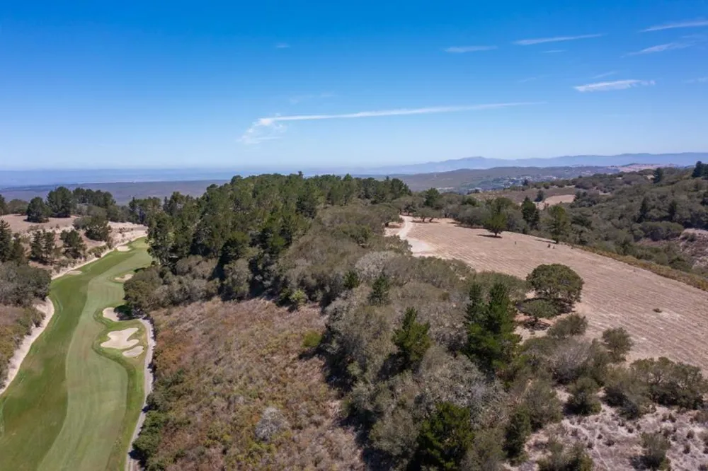 25600 Via Malpaso Carmel, CA 93923