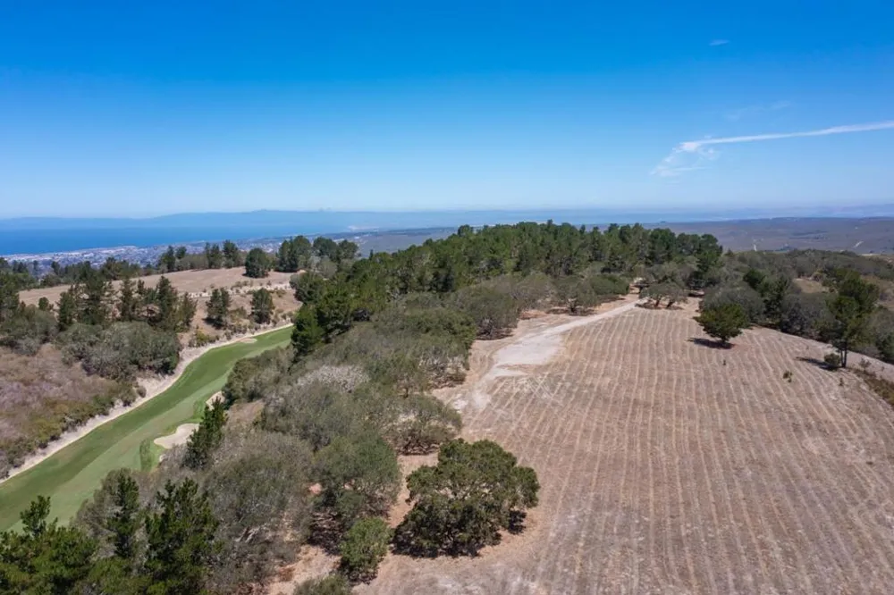 25600 Via Malpaso Carmel, CA 93923