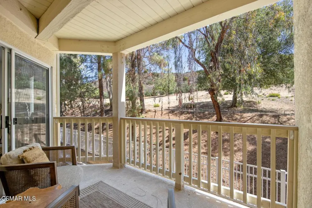5837 Oak Bend Lane #310 Oak Park, CA 91377