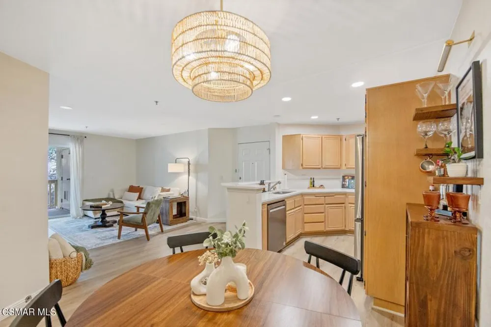 5837 Oak Bend Lane #310 Oak Park, CA 91377