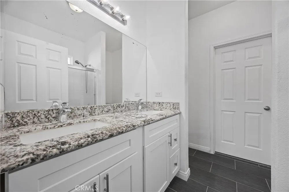 5504 Baja Bakersfield, CA 93307