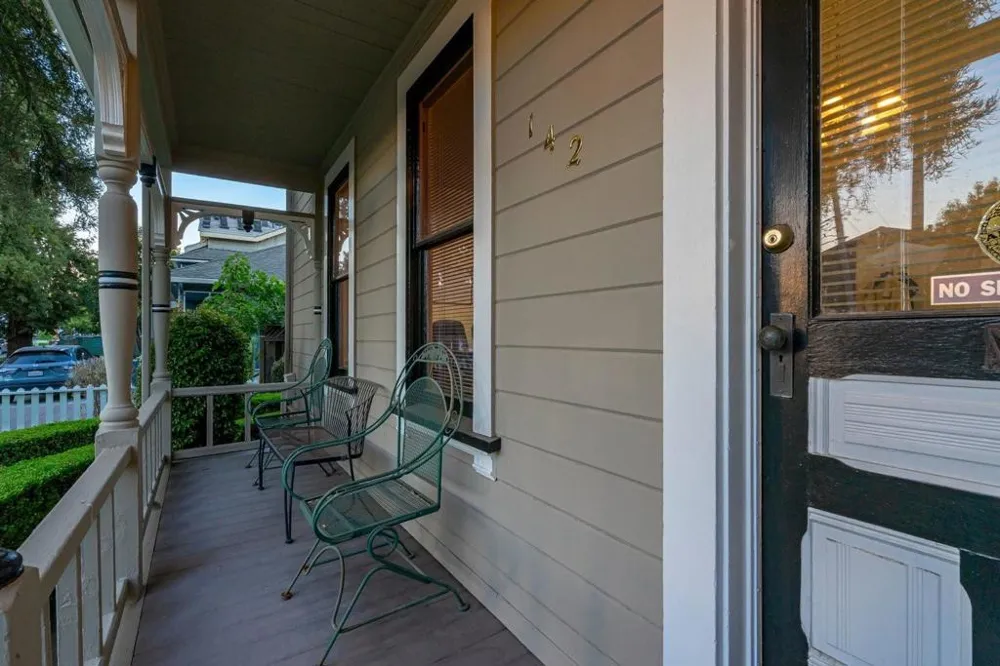 142 Central Avenue Campbell, CA 95008