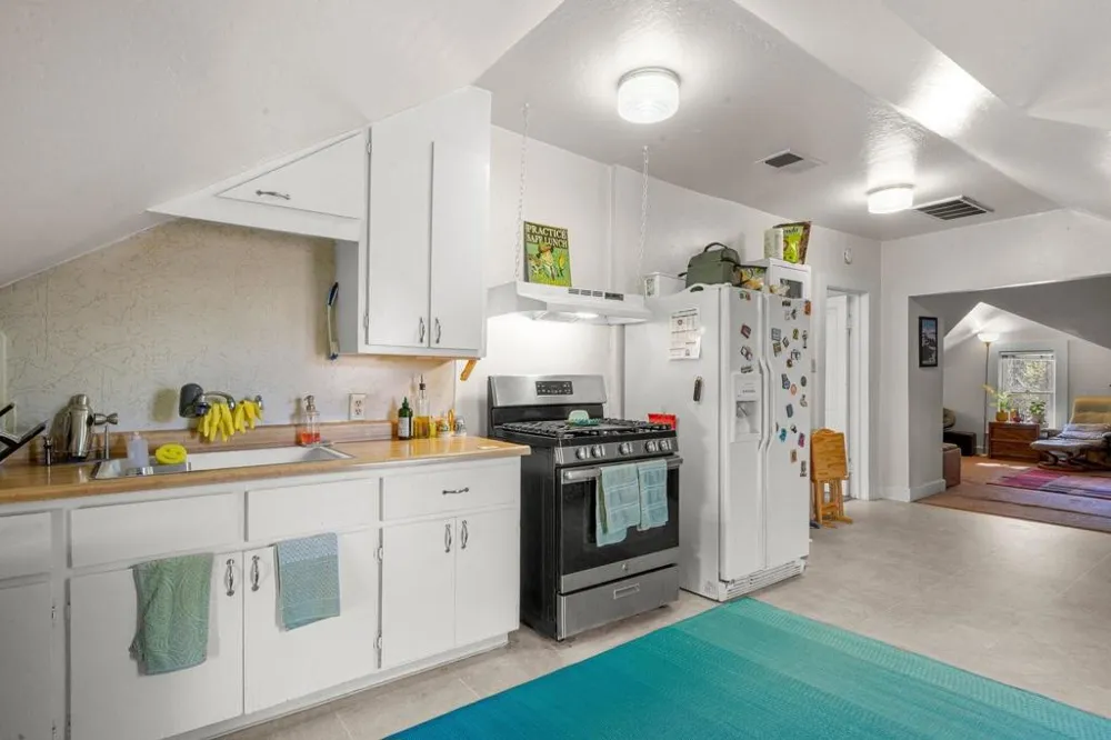 142 Central Avenue Campbell, CA 95008
