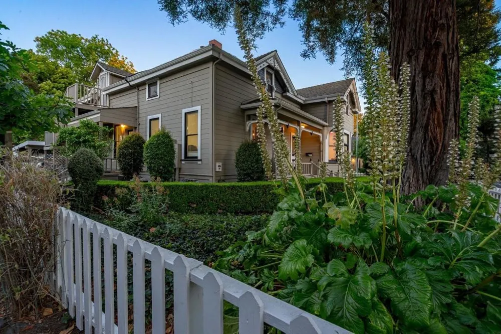 142 Central Avenue Campbell, CA 95008