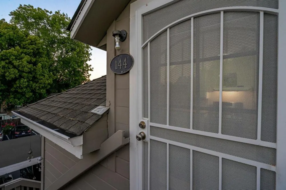 142 Central Avenue Campbell, CA 95008
