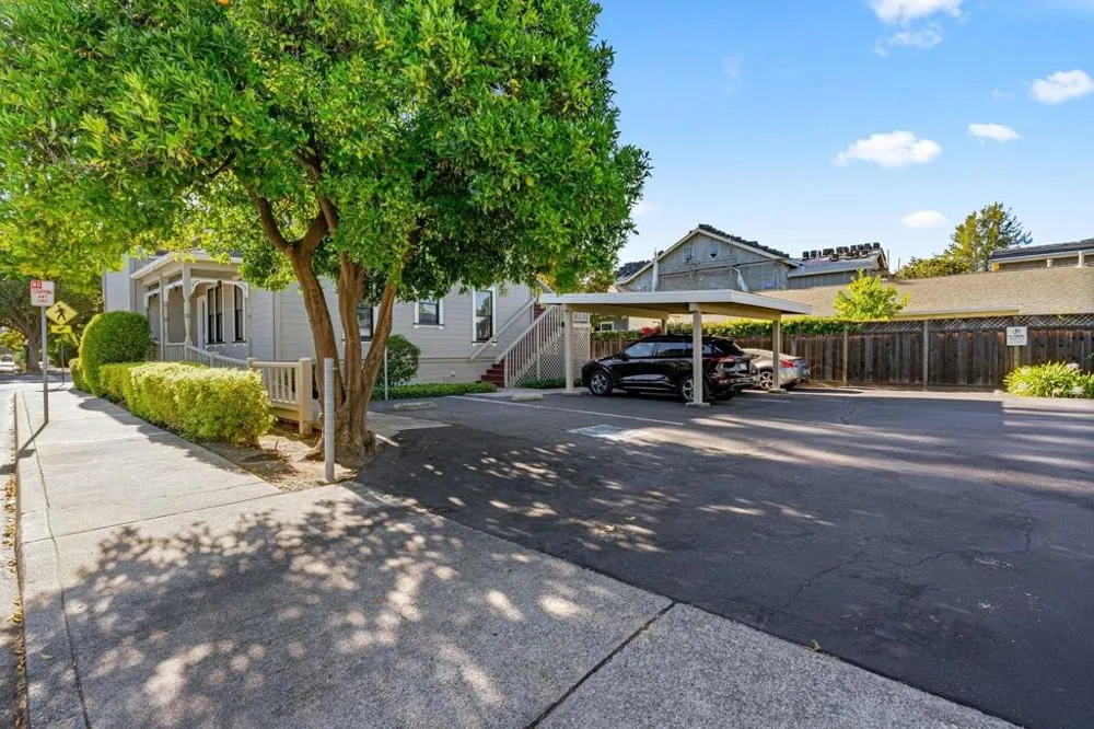 142 Central Avenue Campbell, CA 95008