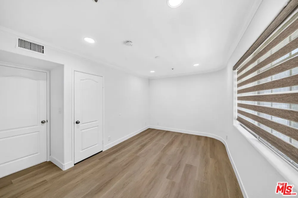538 Glenwood Road #1 Glendale, CA 91202