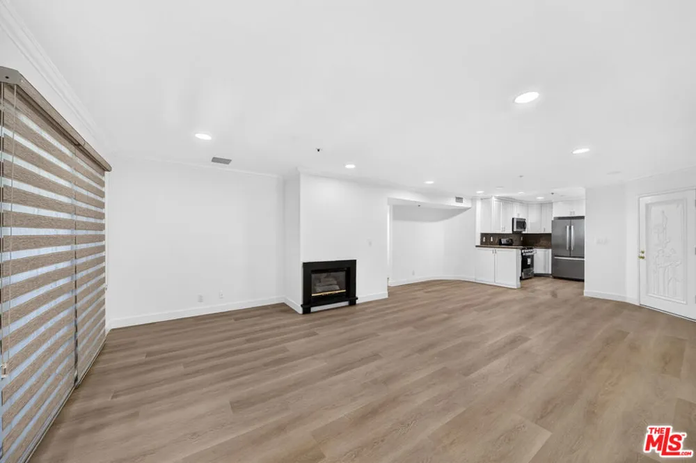 538 Glenwood Road #1 Glendale, CA 91202