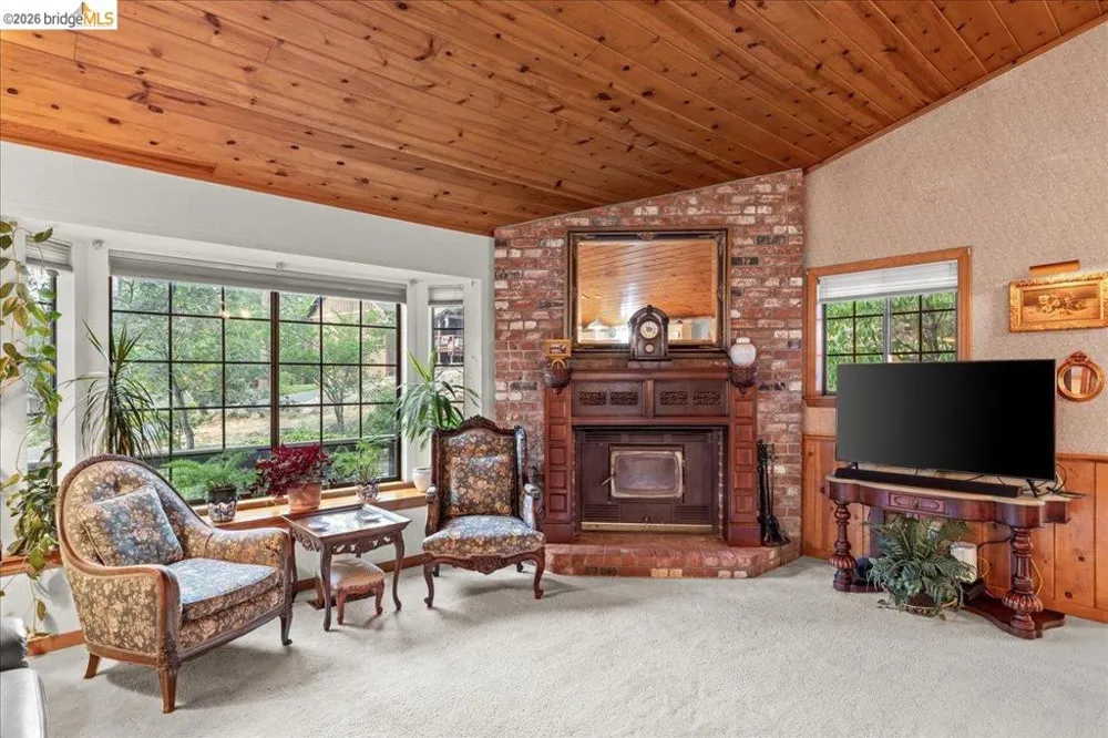 22896 East Ave Twain Harte, CA 95383