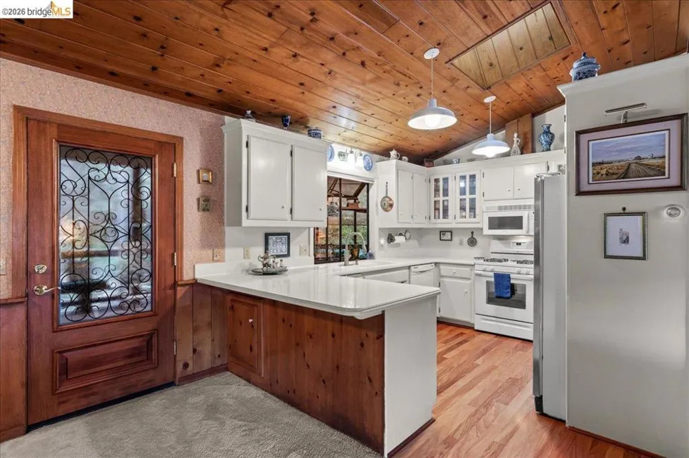 22896 East Ave Twain Harte, CA 95383