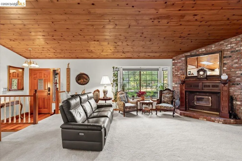 22896 East Ave Twain Harte, CA 95383