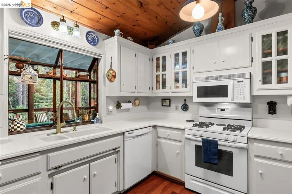 22896 East Ave Twain Harte, CA 95383