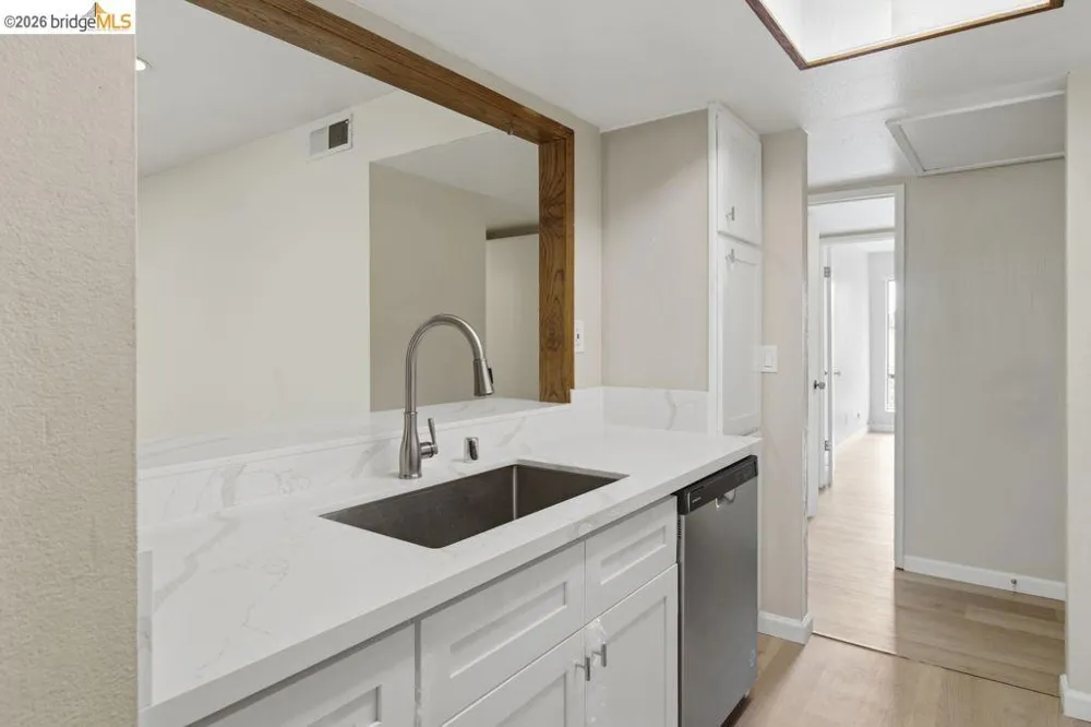 2400 Larkspur LN #264 Sacramento, CA 95825