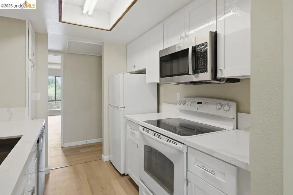 2400 Larkspur LN #264 Sacramento, CA 95825
