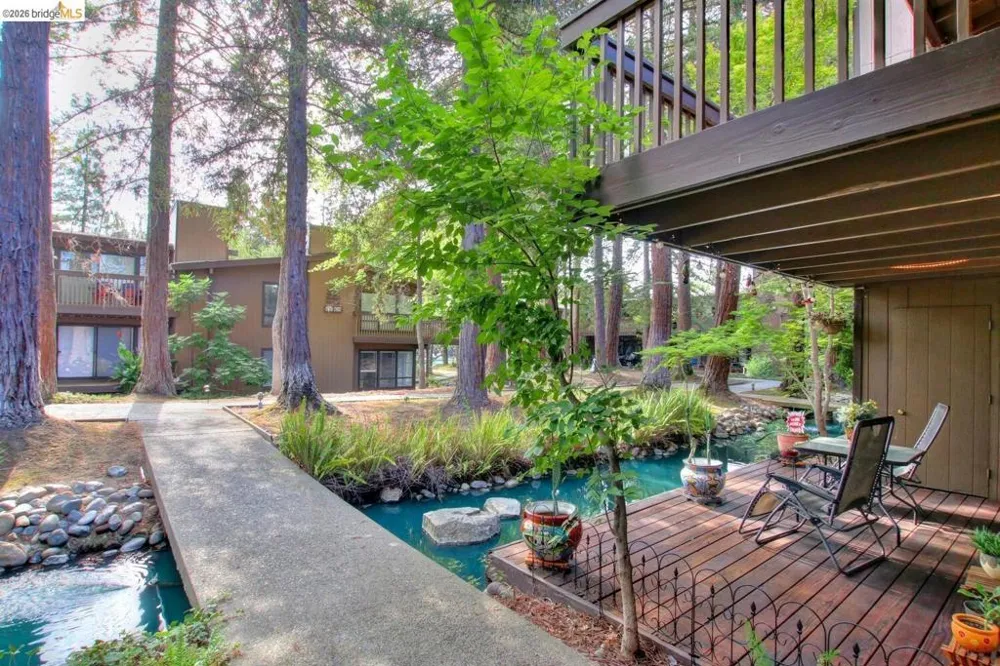 2400 Larkspur LN #264 Sacramento, CA 95825