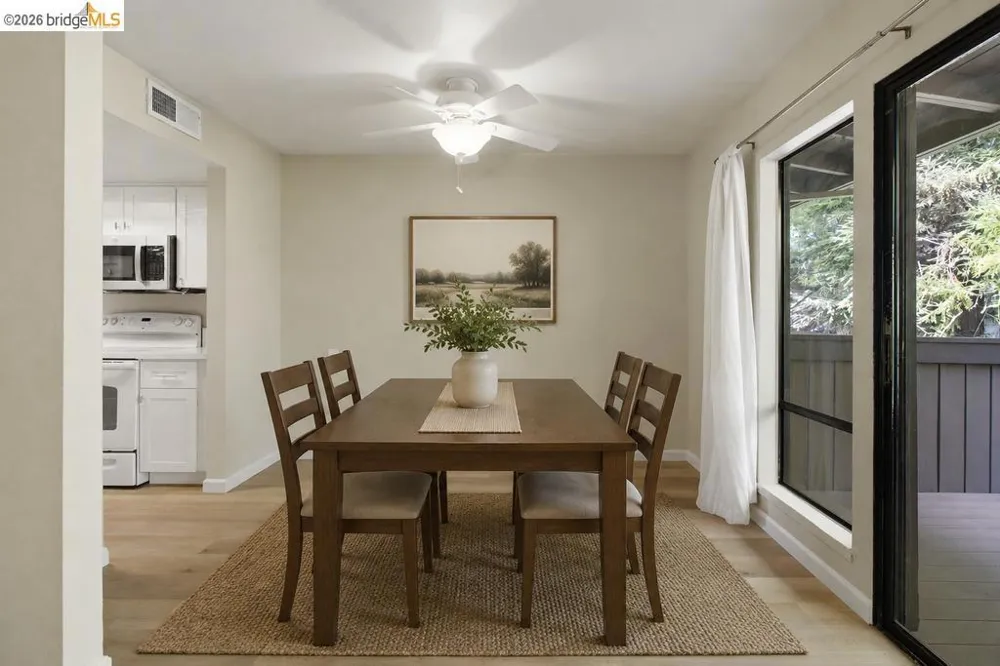 2400 Larkspur LN #264 Sacramento, CA 95825