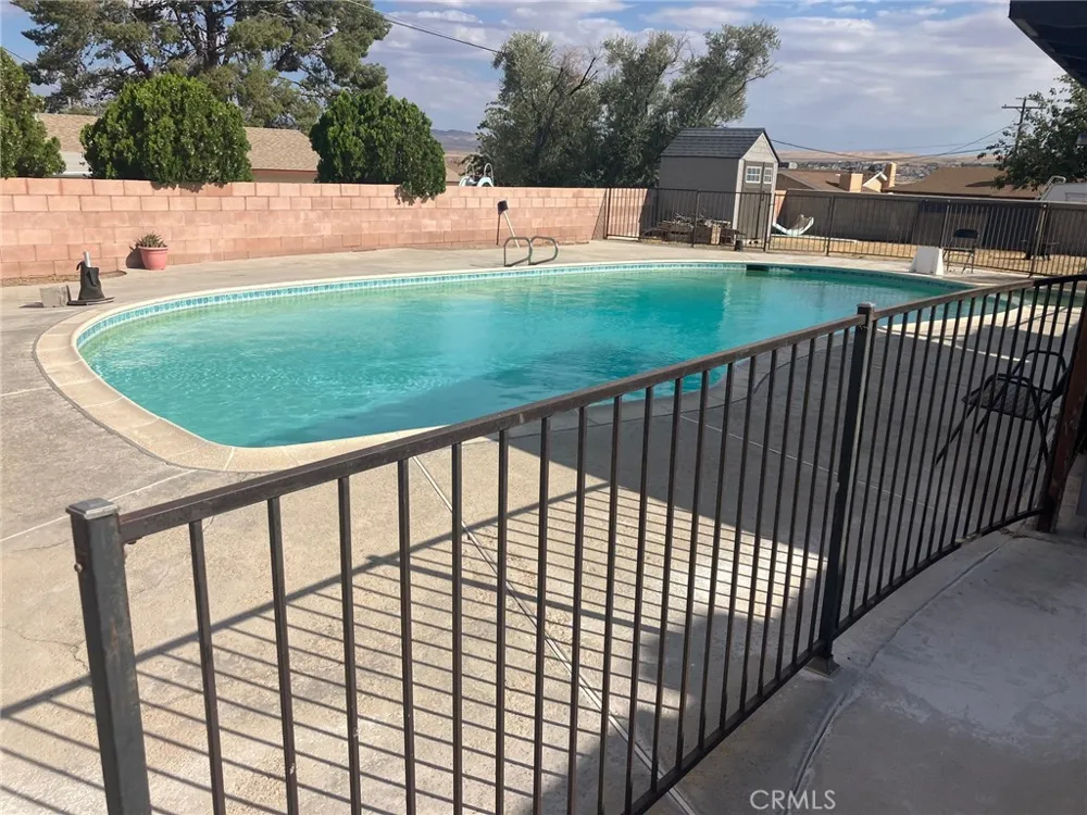 37111 Tripoli Barstow, CA 92311