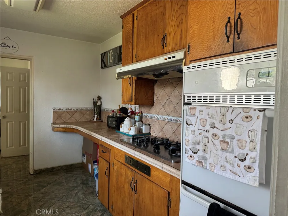 6170 Downey Avenue Long Beach, CA 90805