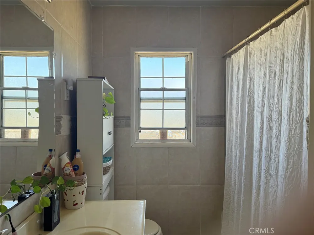 6170 Downey Avenue Long Beach, CA 90805