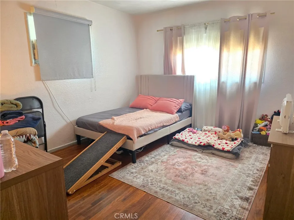 6170 Downey Avenue Long Beach, CA 90805